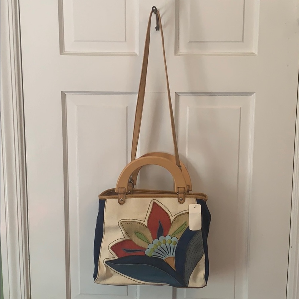 NWT Relic Purse w/ Wooden Handles